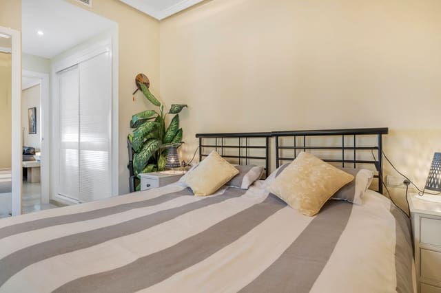 Apartamento de 2 habitaciones en Cortijo Torrequebrada, Benalmádena en venta con piscina garaje - 365.000 € (Ref: 9793731)