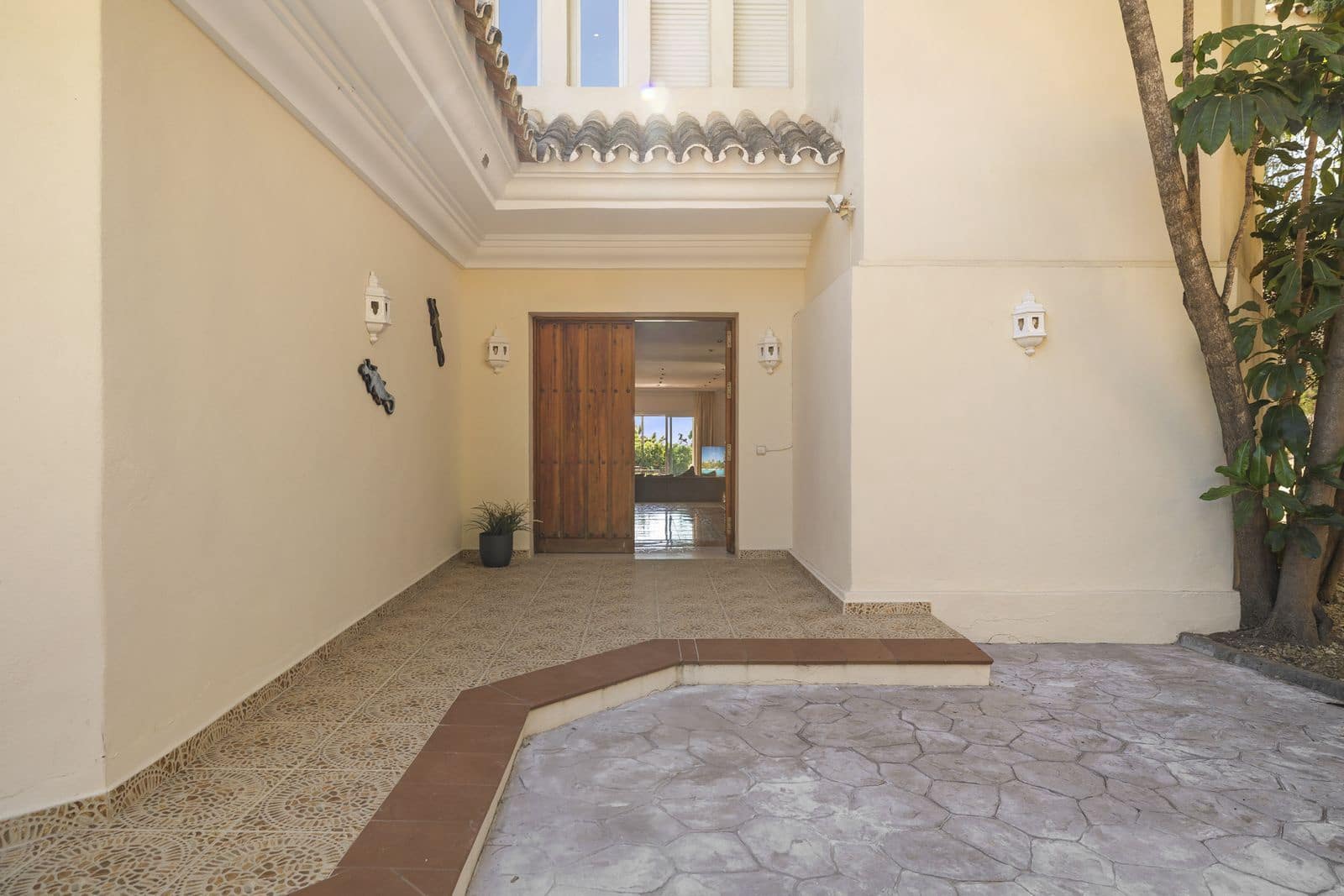 5 soveværelse Villa til salg i Marbella med swimmingpool garage - € 1.995.000 (Ref: 9814823)