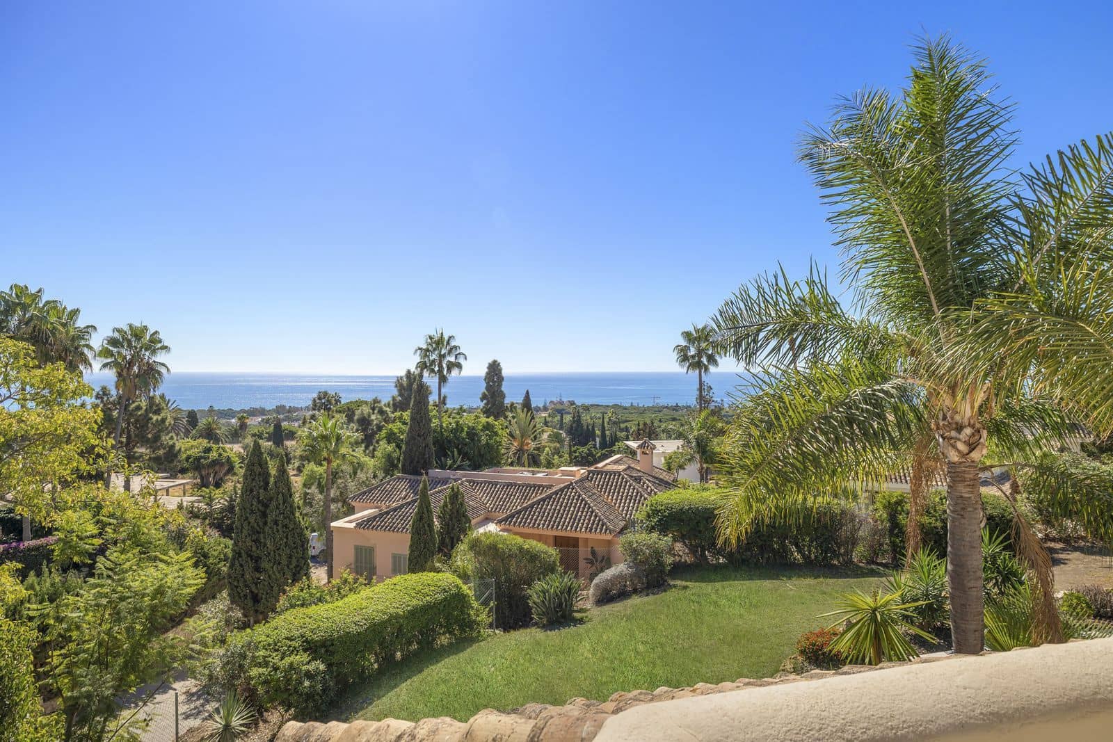 5 soveværelse Villa til salg i Marbella med swimmingpool garage - € 1.995.000 (Ref: 9814823)