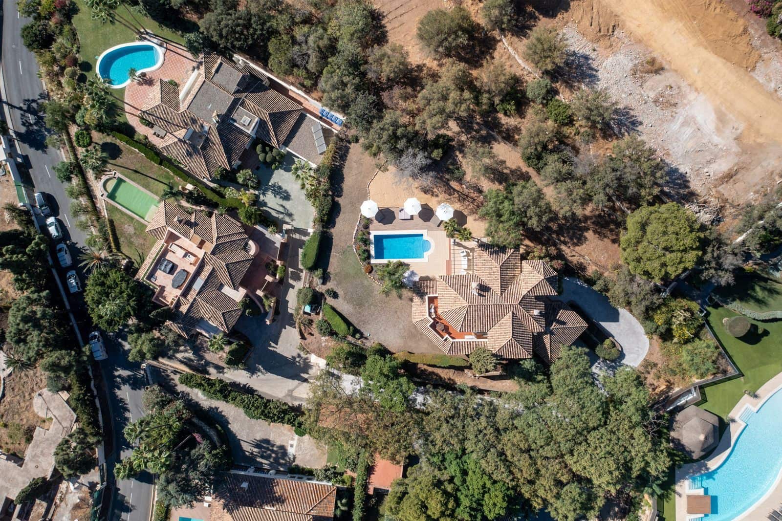 5 soveværelse Villa til salg i Marbella med swimmingpool garage - € 1.995.000 (Ref: 9814823)
