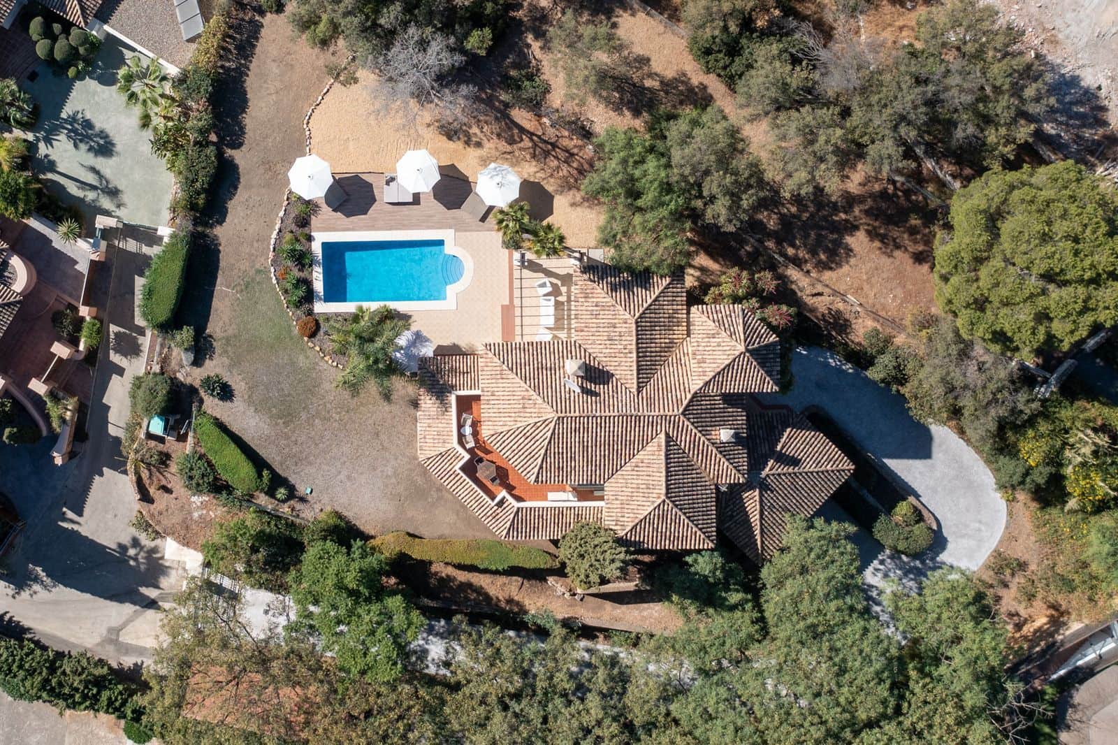 5 soveværelse Villa til salg i Marbella med swimmingpool garage - € 1.995.000 (Ref: 9814823)