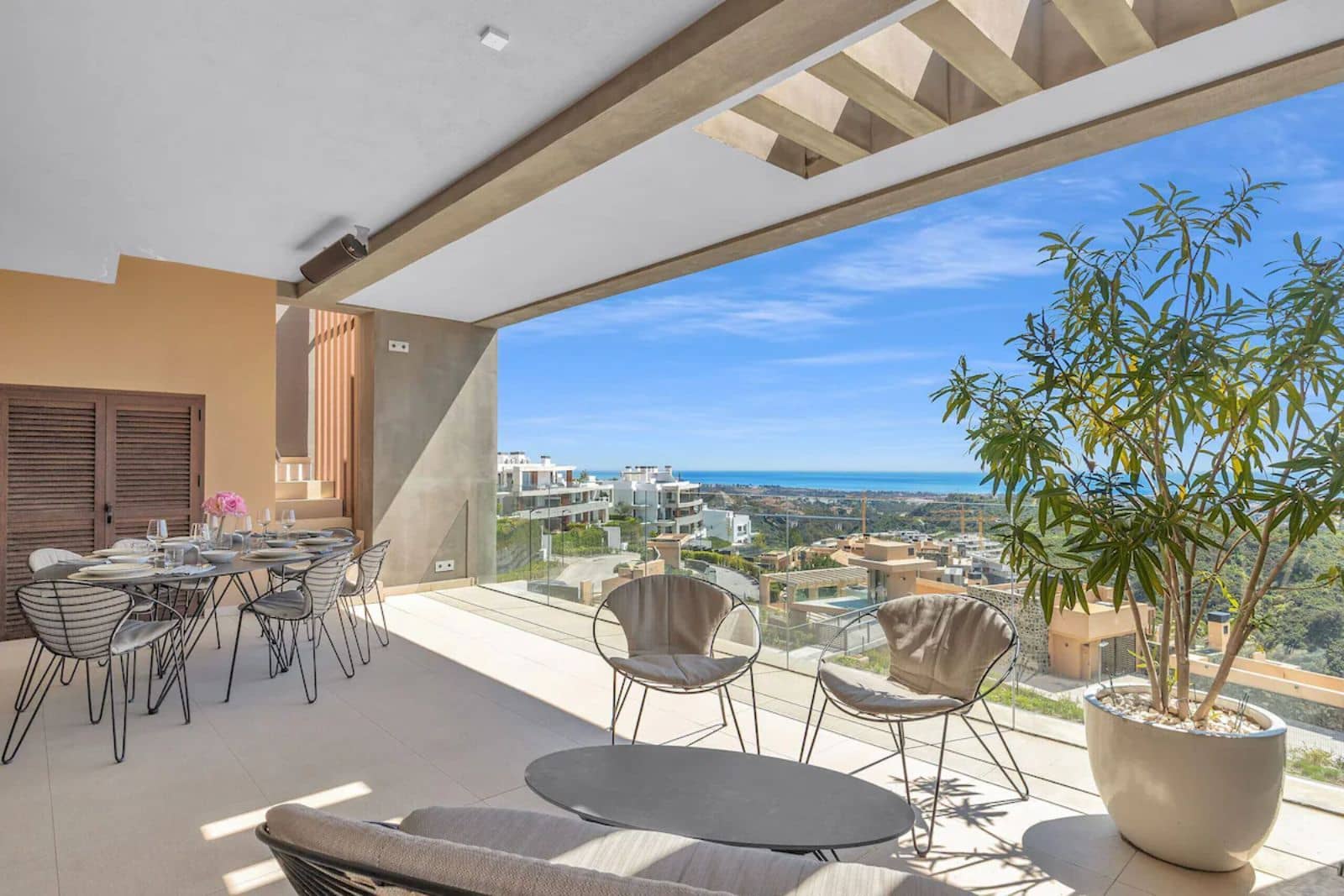 2 sovrum Lägenhet till salu i Marbella med pool garage - 945 000 € (Ref: 9818066)