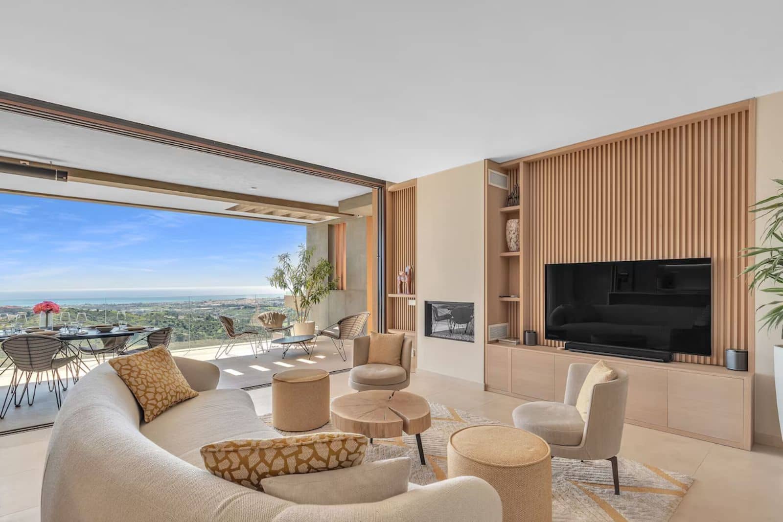 2 sovrum Lägenhet till salu i Marbella med pool garage - 945 000 € (Ref: 9818066)