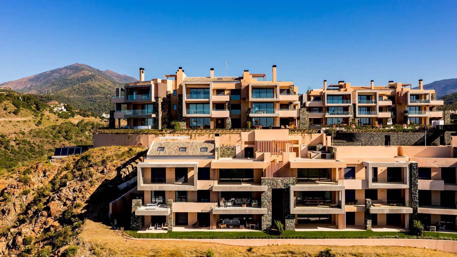 2 sovrum Lägenhet till salu i Marbella med pool garage - 945 000 € (Ref: 9818066)