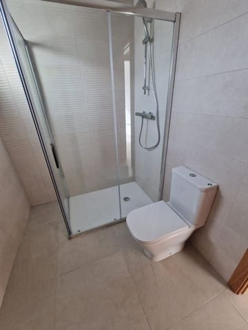 4 soverom Villa til salgs i Castillo de la Duquesa, Manilva med svømmebasseng garasje - € 780 000 (Ref: 9822769)