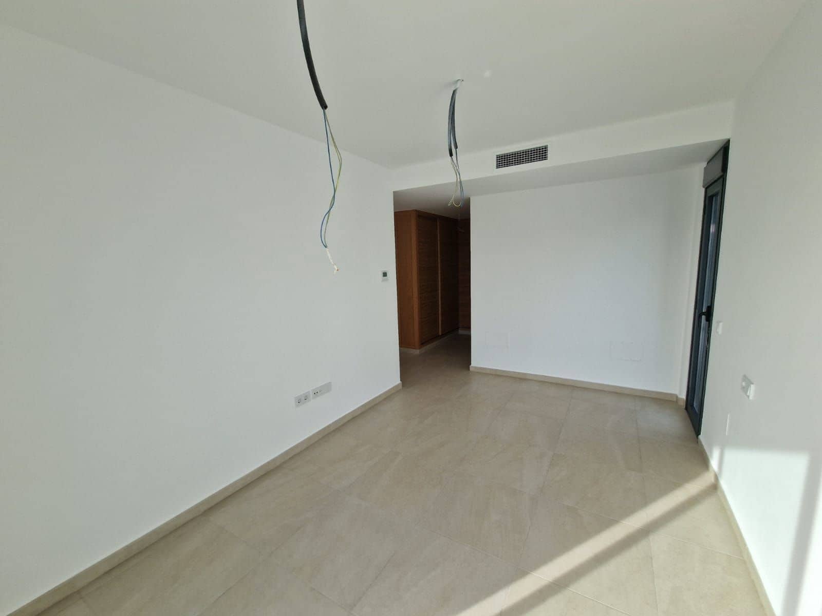 4 soverom Villa til salgs i Manilva med svømmebasseng garasje - € 780 000 (Ref: 9822769)