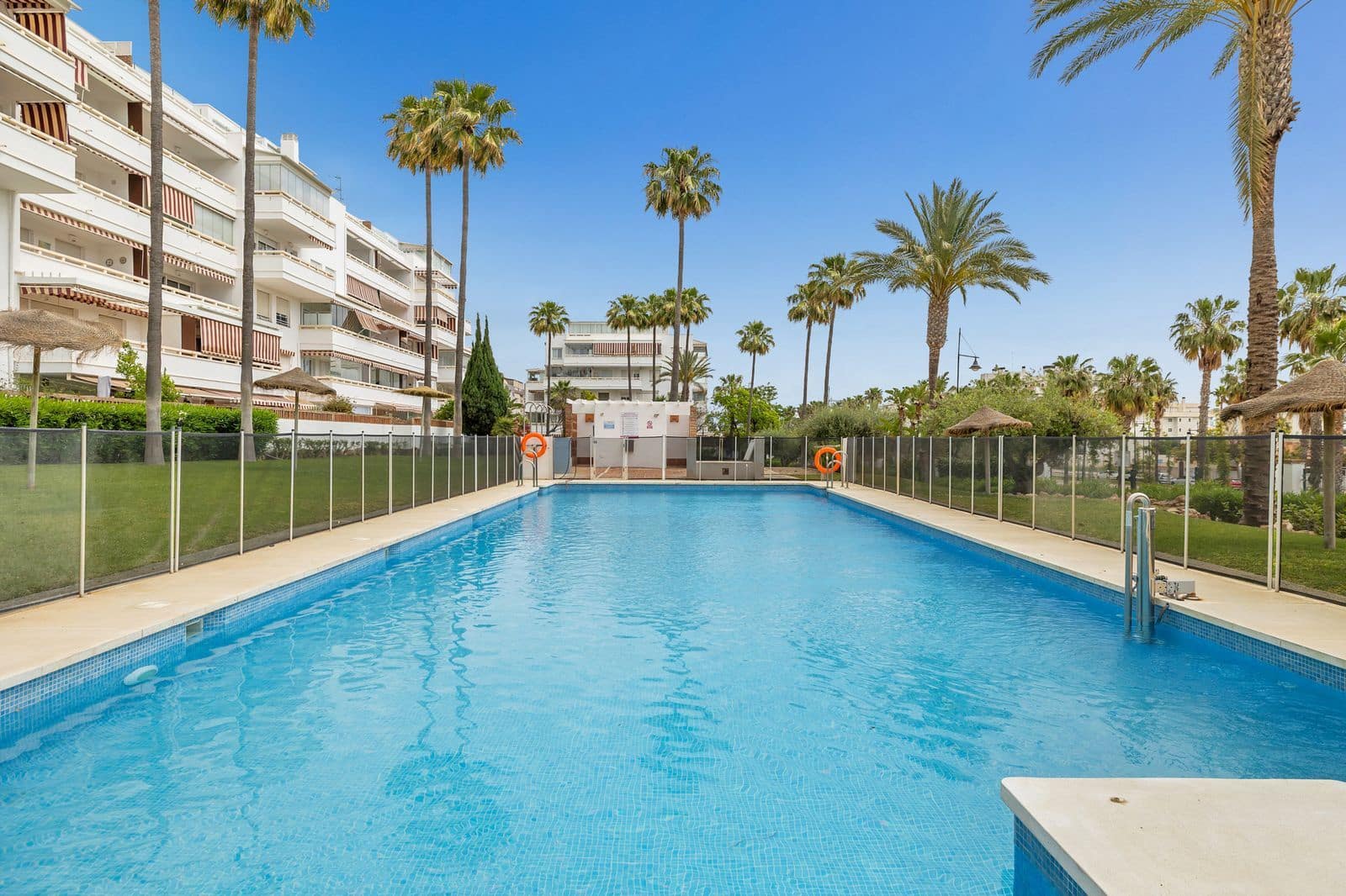3 bedroom Apartment for sale in Torremolinos with pool garage - € 535,000 (Ref: 9831287)