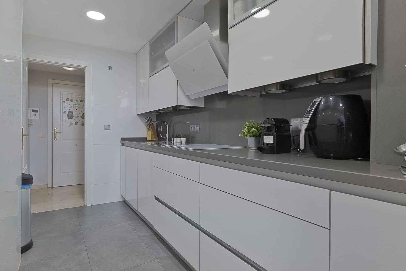 2 soverom Leilighet til salgs i Torrequebrada med svømmebasseng garasje - € 390 000 (Ref: 9884481)