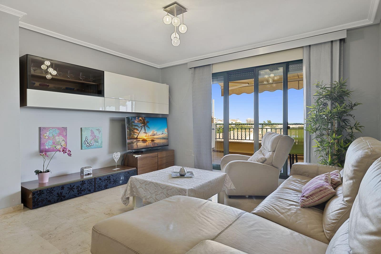 2 bedroom Apartment for sale in Torrequebrada with pool garage - € 390,000 (Ref: 9890289)