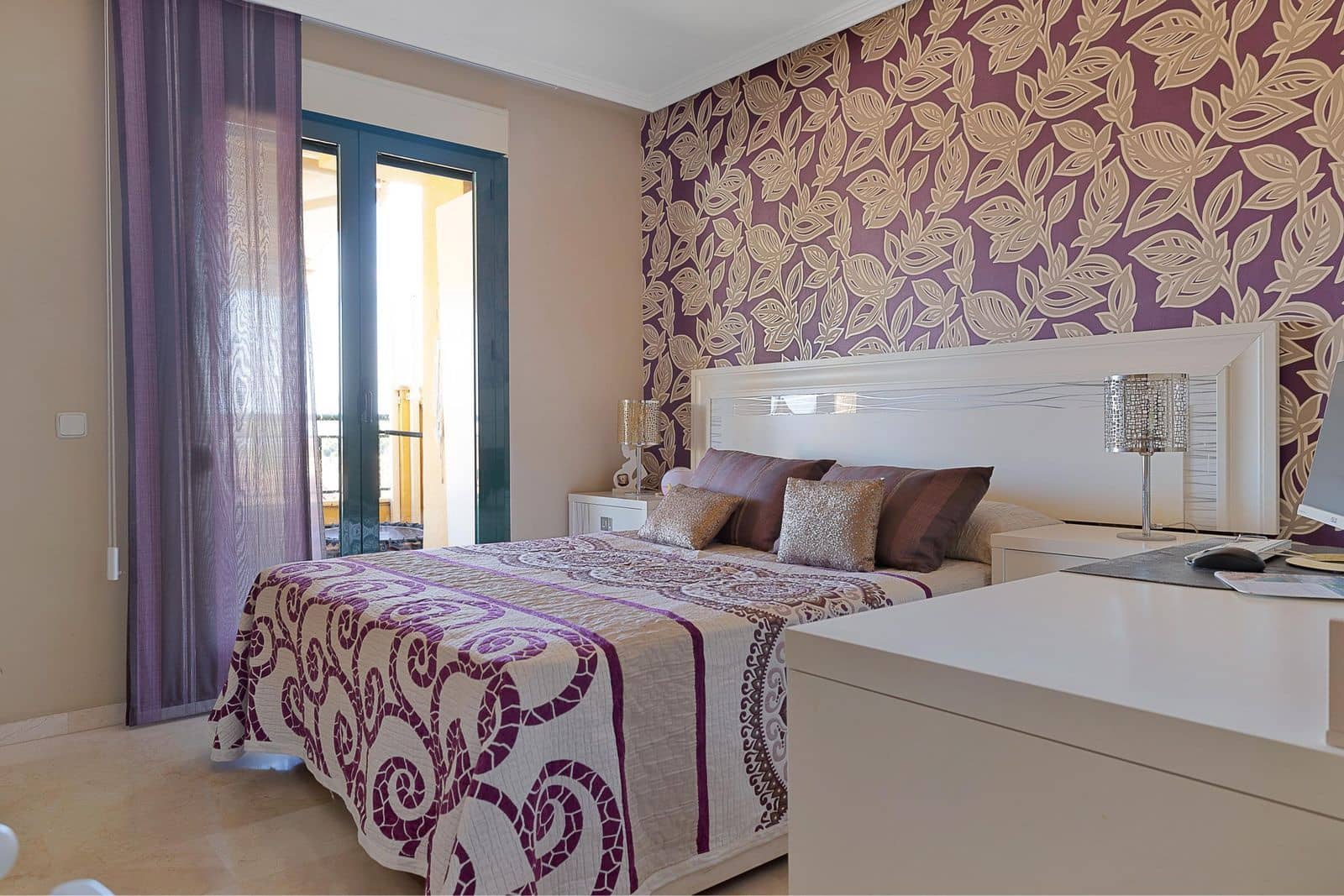 2 bedroom Apartment for sale in Torrequebrada with pool garage - € 390,000 (Ref: 9890289)