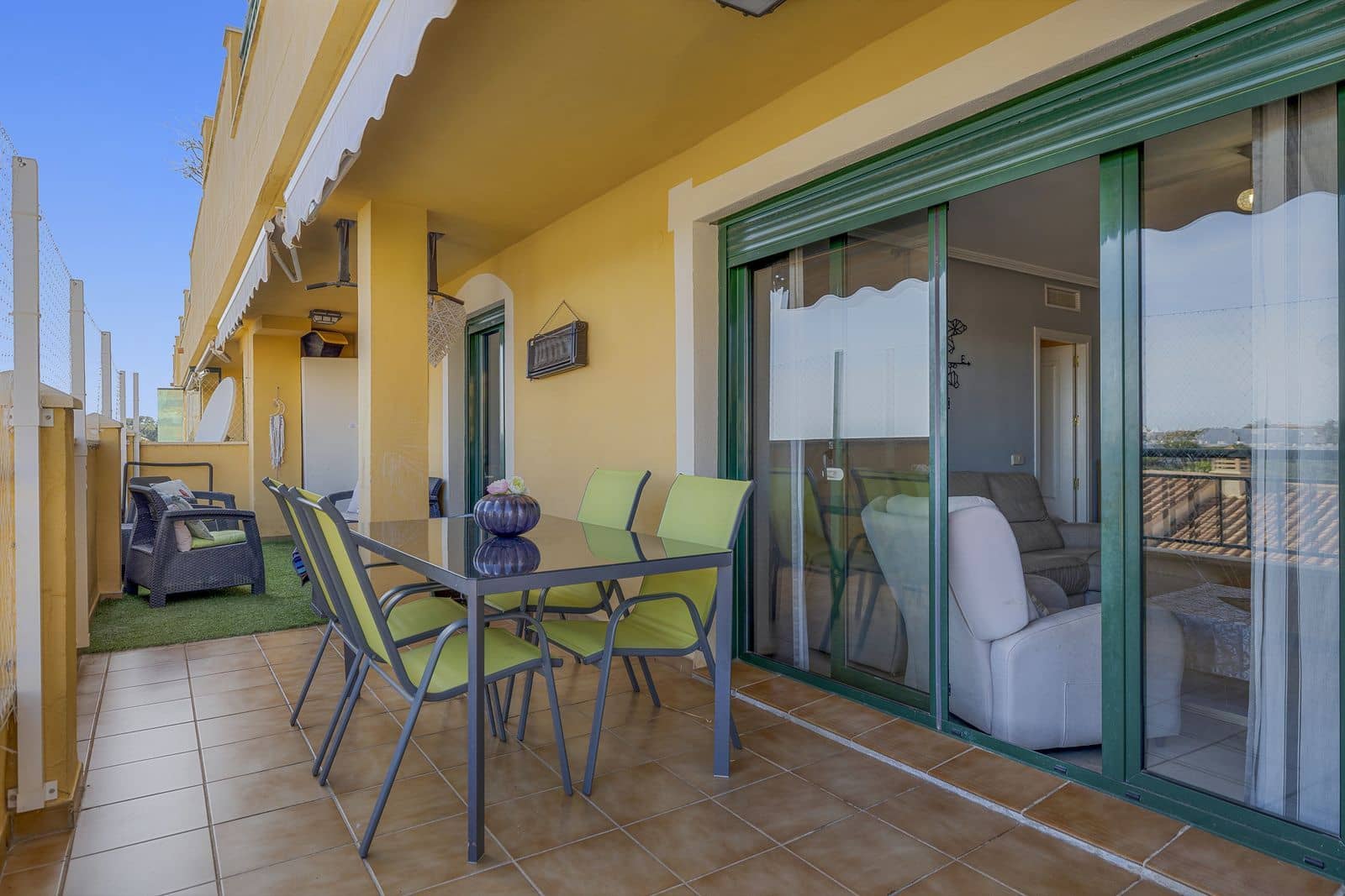 2 bedroom Apartment for sale in Torrequebrada with pool garage - € 390,000 (Ref: 9907264)