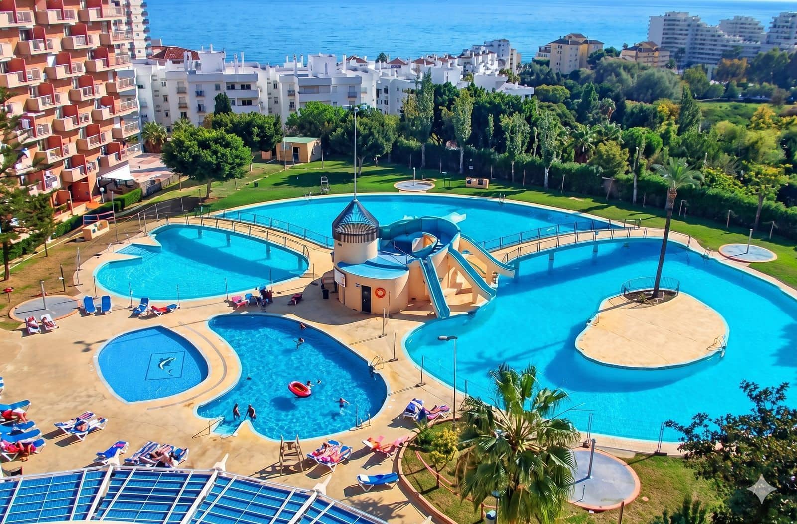 Estudio en Benalmadena Costa en venta con piscina - 185.000 € (Ref: 9994904)