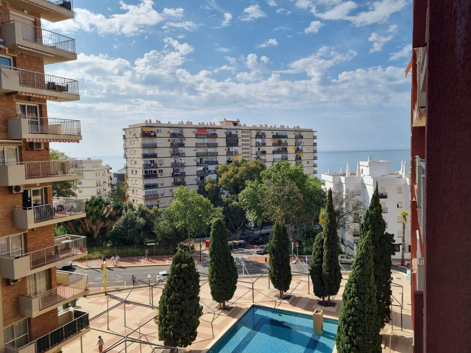 Estudio en Benalmadena Costa en venta con piscina - 185.000 € (Ref: 9994904)
