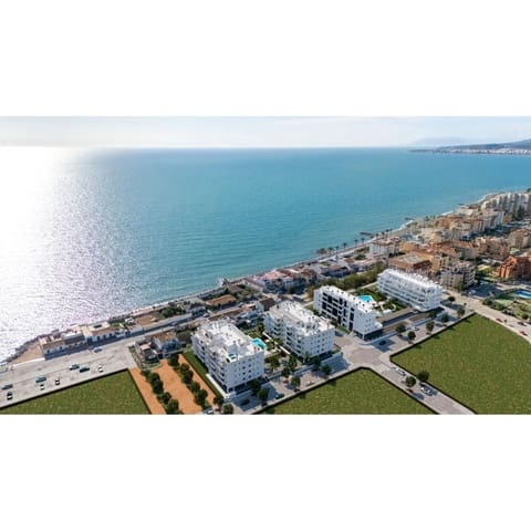 2 Zimmer Apartment zu verkaufen in Algarrobo Costa, Algarrobo mit Pool Garage - 297.000 € (Ref: 9994919)