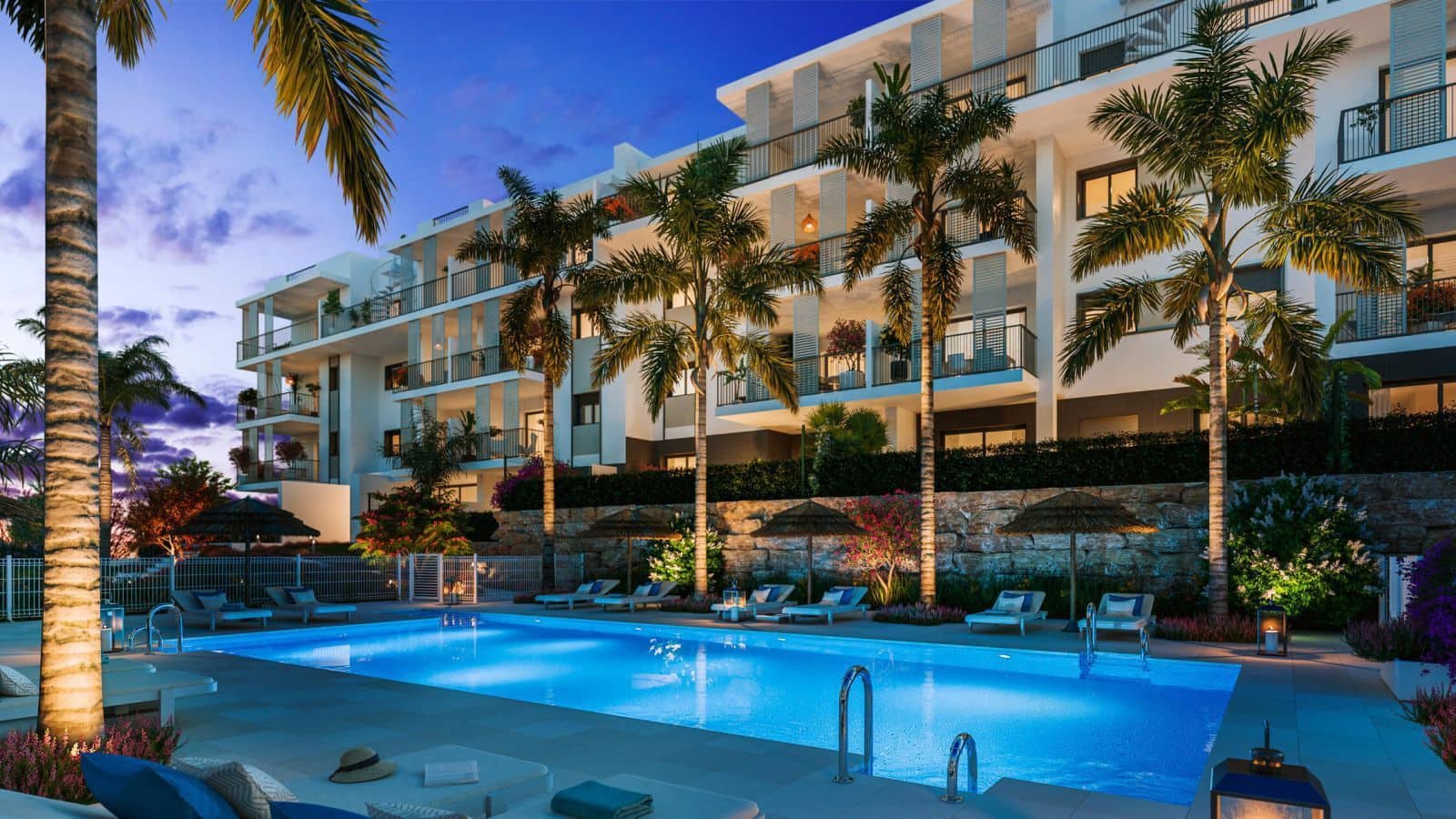 2 quarto Penthouse para venda em Estepona com piscina - 669 500 € (Ref: 9995036)