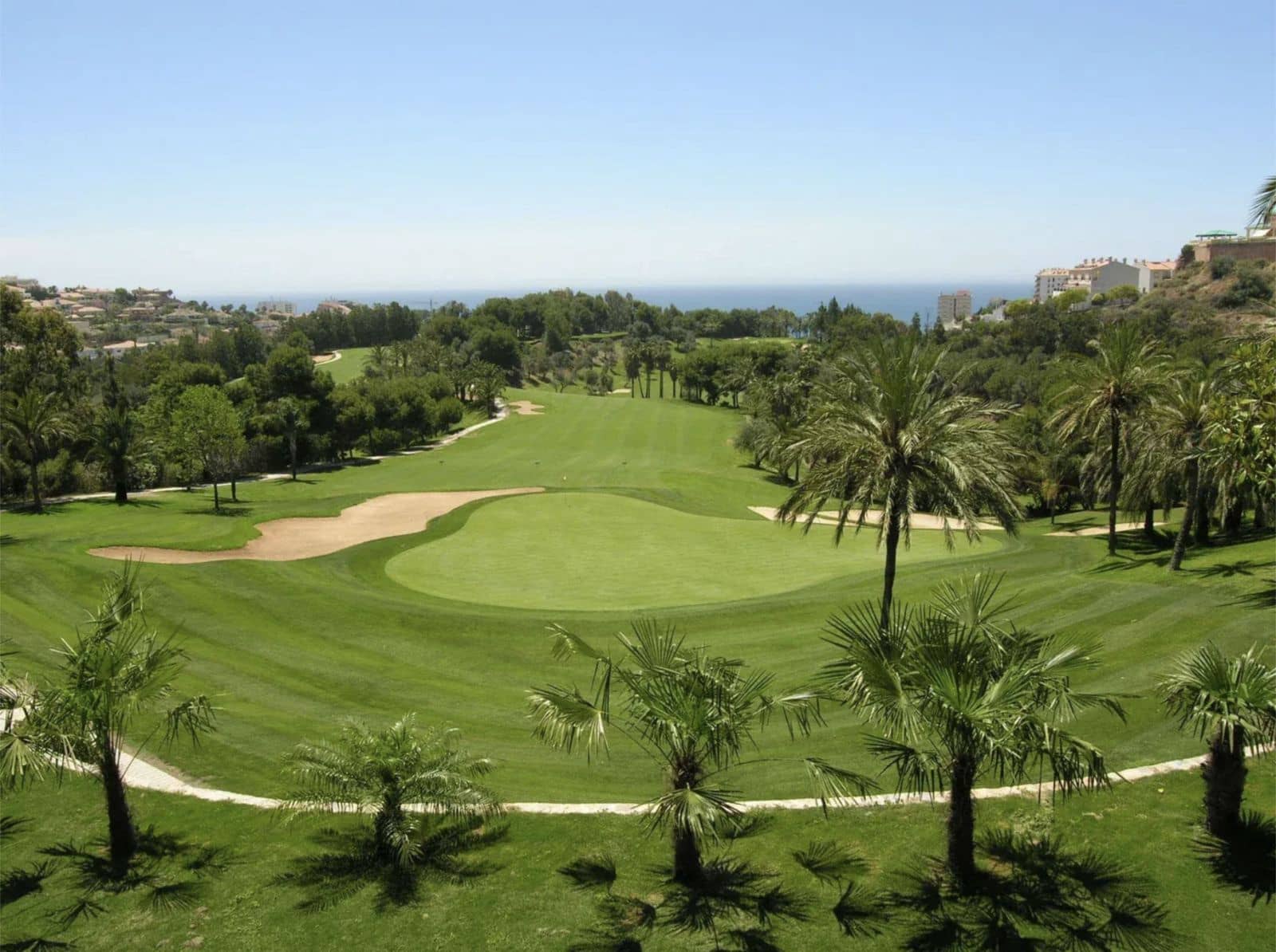 2 slaapkamer Appartement te koop in Benalmadena met zwembad garage - € 420.000 (Ref: 9996962)