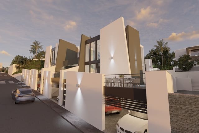 3 quarto Moradia em Banda para venda em Centro Internacional, Torrox com piscina garagem - 375 000 € (Ref: 8049407)