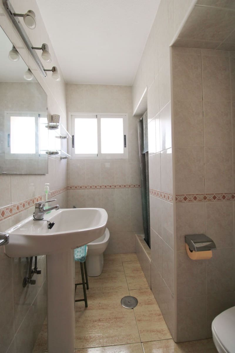 3 sypialnia Mieszkanie na sprzedaż w Benidorm z garażem - 435 000 € (Ref: 9164290)