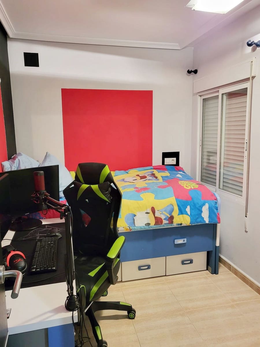 3 bedroom Flat for sale in Pedreguer - € 180,000 (Ref: 9310201)