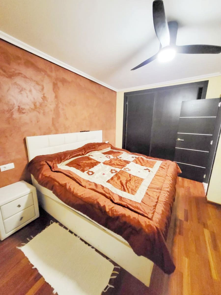 3 bedroom Flat for sale in Pedreguer - € 180,000 (Ref: 9310201)