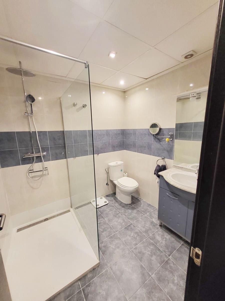 3 bedroom Flat for sale in Pedreguer - € 180,000 (Ref: 9310201)