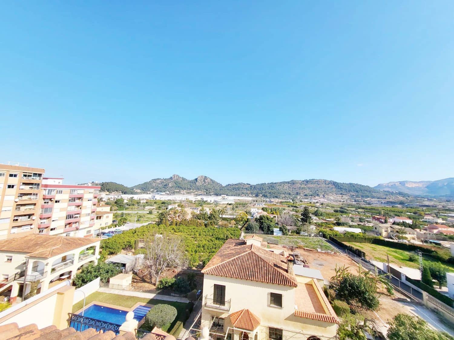 3 bedroom Flat for sale in Pedreguer - € 180,000 (Ref: 9310201)