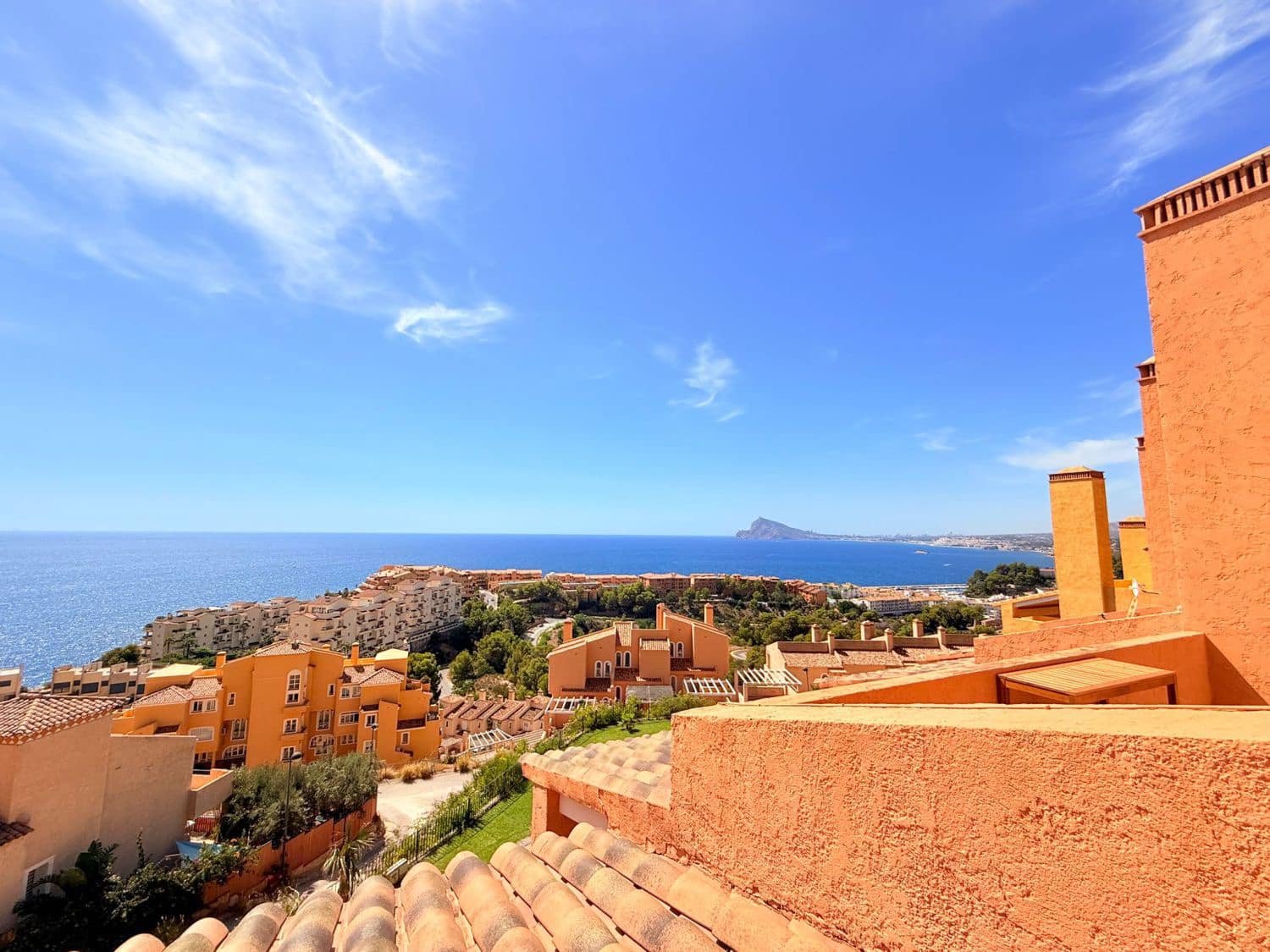 3 bedroom Villa for sale in Altea with garage - € 440,000 (Ref: 9346592)