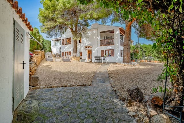 5 makuuhuone Omakotitalo myytävänä paikassa La Nucia - 350 000 € (Ref: 9410721)