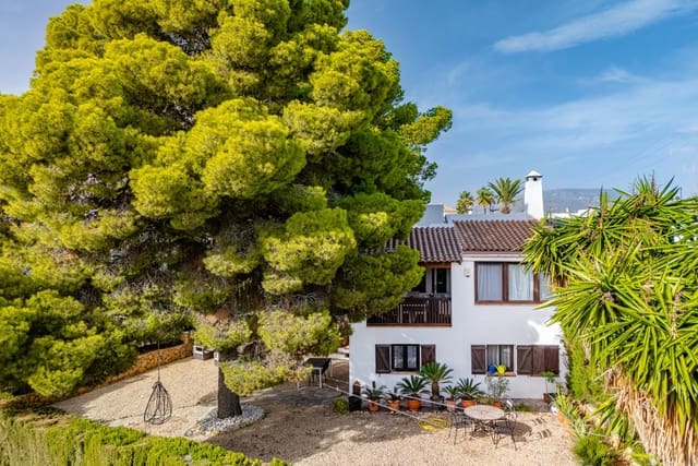 5 makuuhuone Omakotitalo myytävänä paikassa La Nucia - 350 000 € (Ref: 9410721)