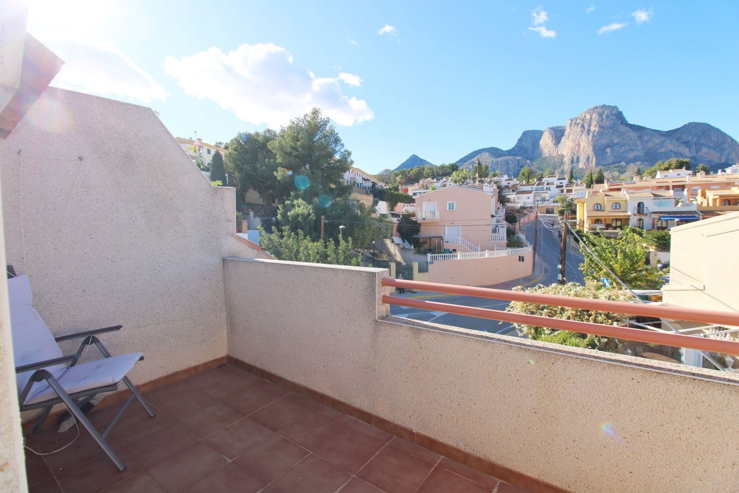 3 makuuhuone Paritalo myytävänä paikassa La Nucia mukana 
autotalli - 375 000 € (Ref: 9430790)