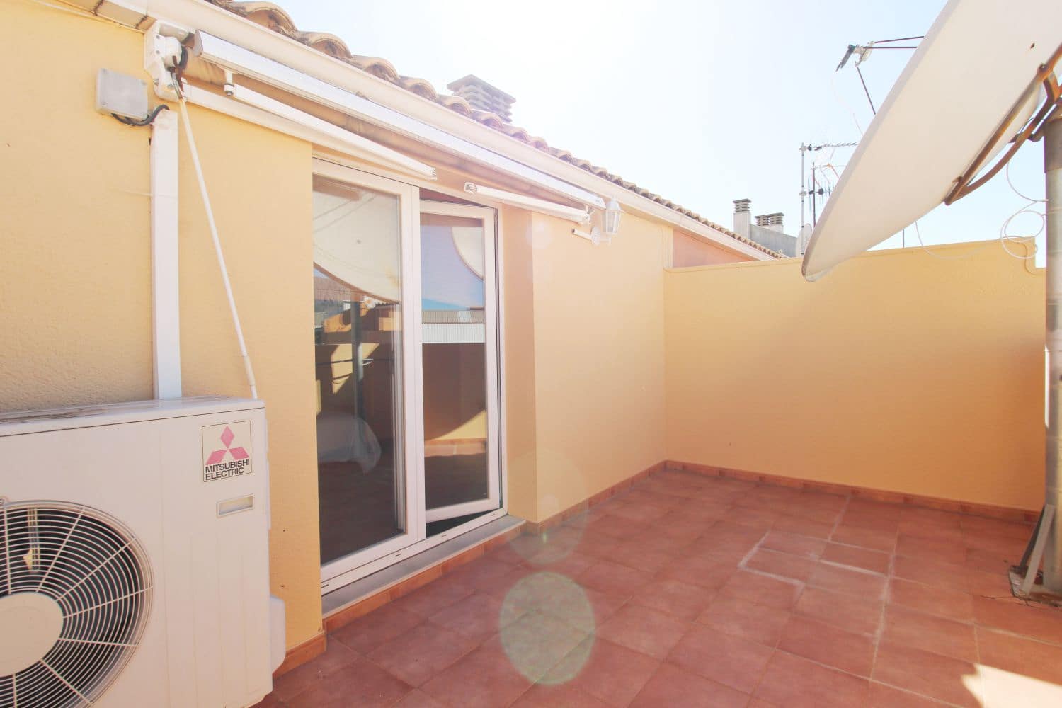 Adosado de 4 habitaciones en Ondara en venta con garaje - 280.000 € (Ref: 9619054)