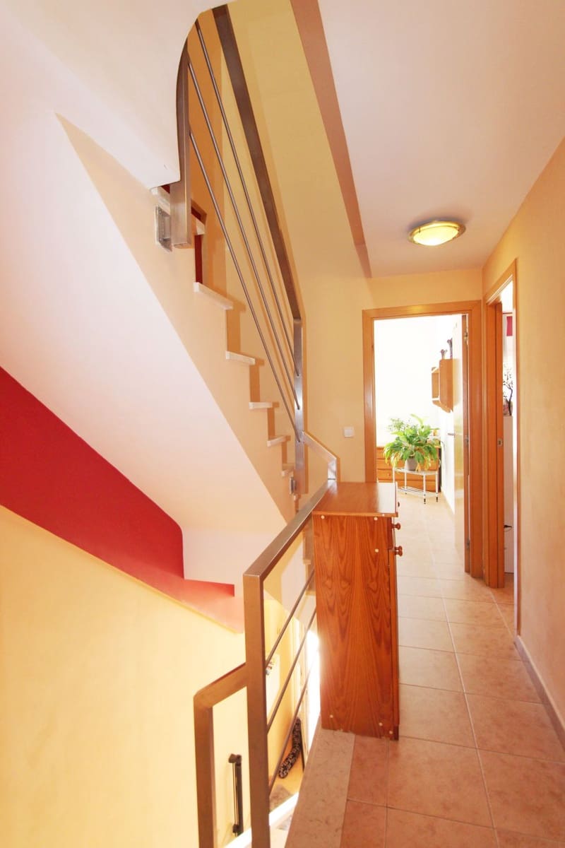 Adosado de 4 habitaciones en Ondara en venta con garaje - 280.000 € (Ref: 9619054)