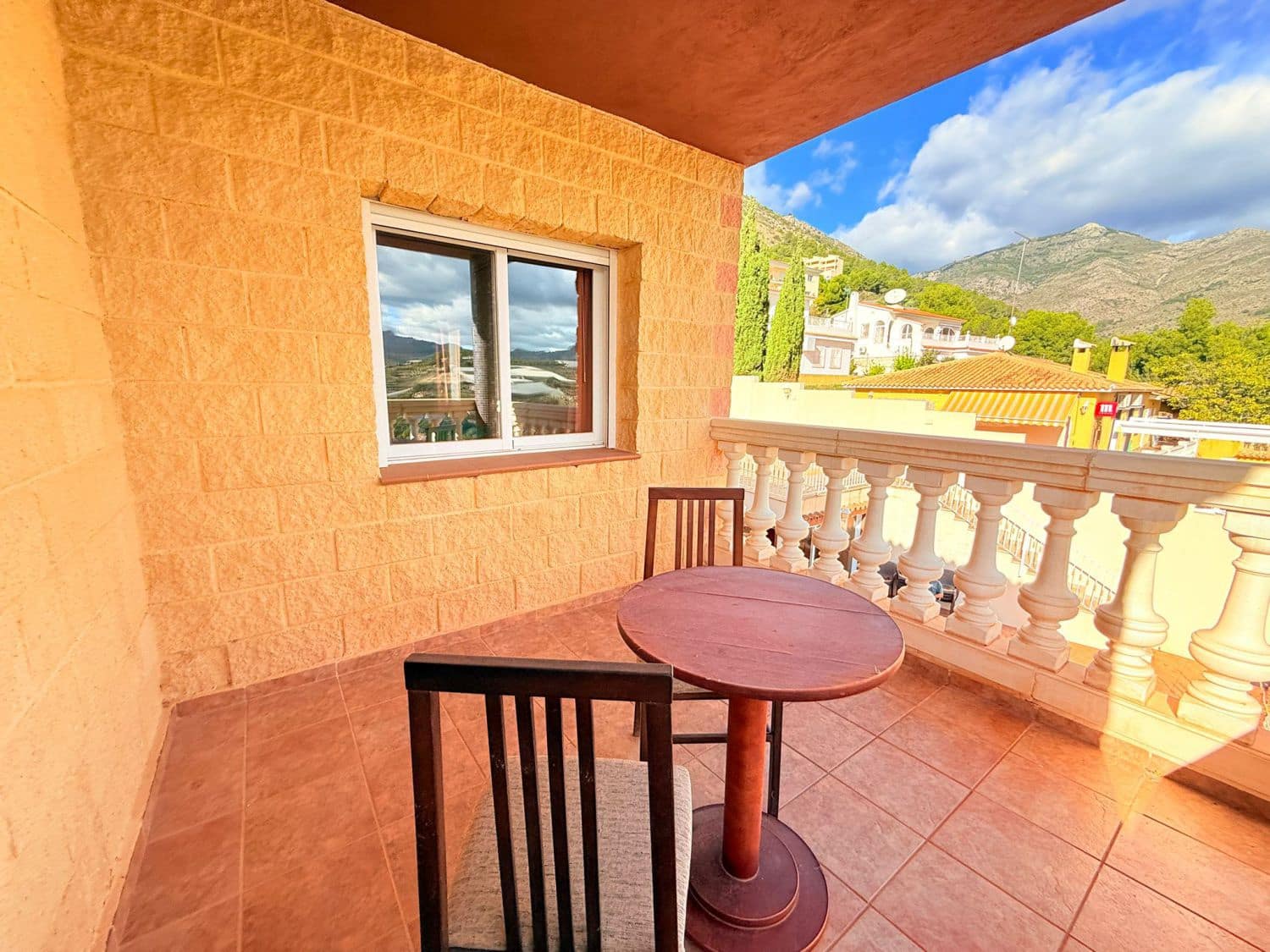 4 soverom Kjedet enebolig til salgs i Callosa d'En Sarria - € 340 000 (Ref: 9676998)