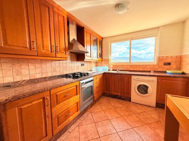 4 soverom Kjedet enebolig til salgs i Callosa d'En Sarrià - € 340 000 (Ref: 9676998)