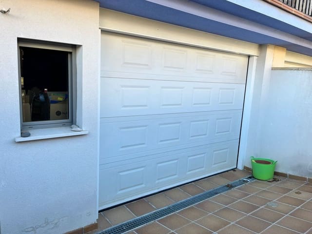 4 quarto Casa em Banda para venda em Polop com garagem - 355 000 € (Ref: 9830876)