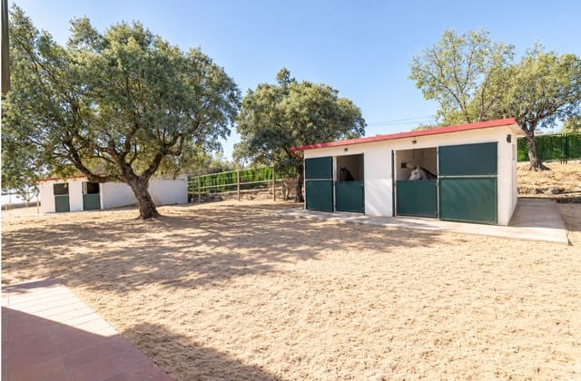 6 chambre Finca/Maison de Campagne à vendre à El Escorial avec garage - 950 000 € (Ref: 10155823)