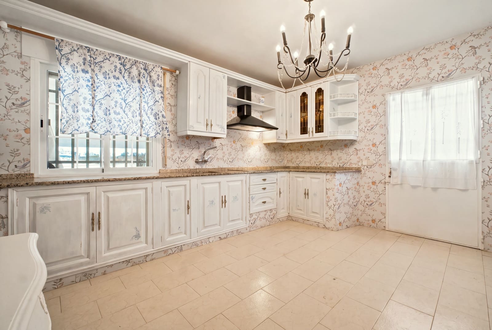 6 soverom Finca/Herregård til salgs i El Escorial med garasje - € 950 000 (Ref: 10155823)