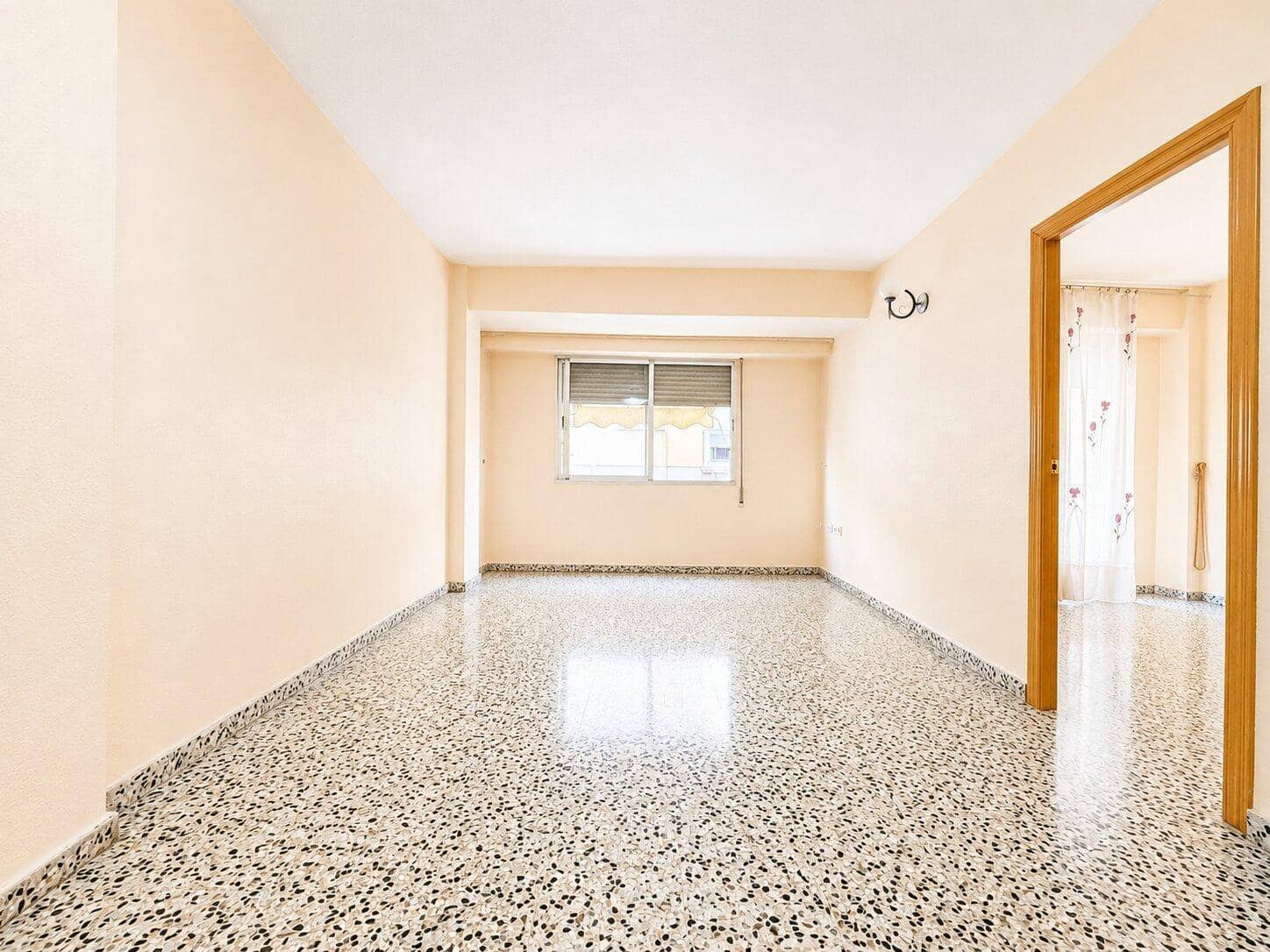 4 quarto Apartamento para venda em Meliana - 235 000 € (Ref: 10032150)