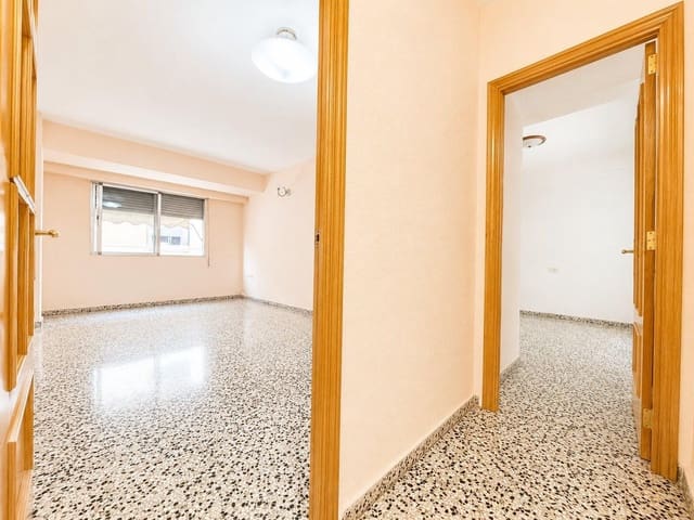 4 quarto Apartamento para venda em Meliana - 235 000 € (Ref: 10032150)