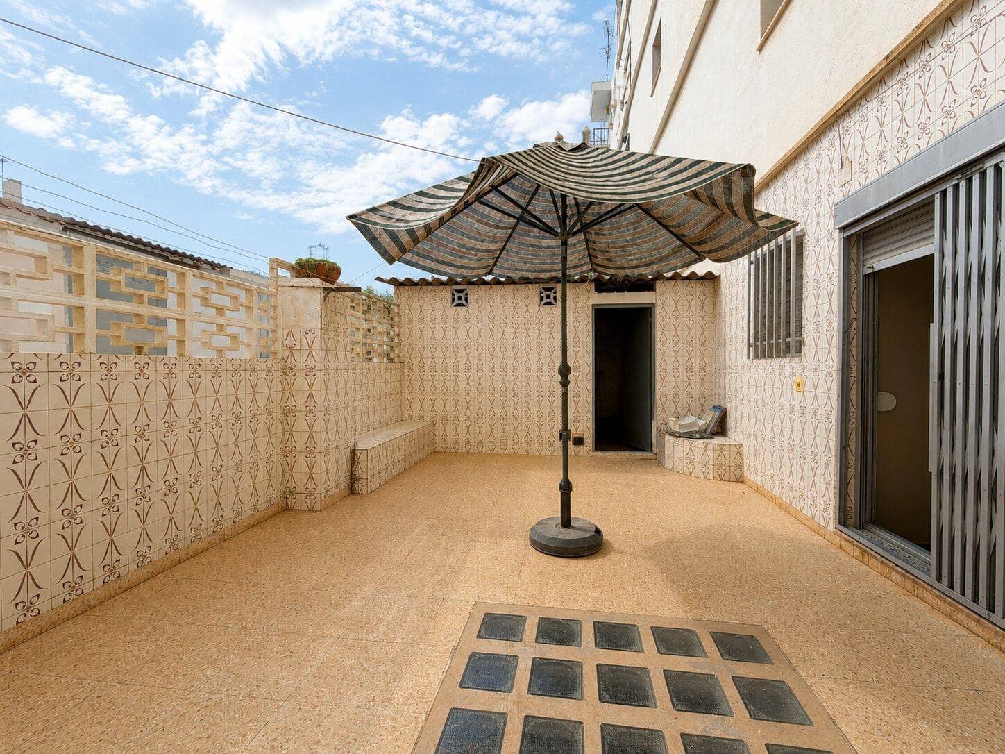 4 quarto Apartamento para venda em Meliana - 235 000 € (Ref: 10032150)