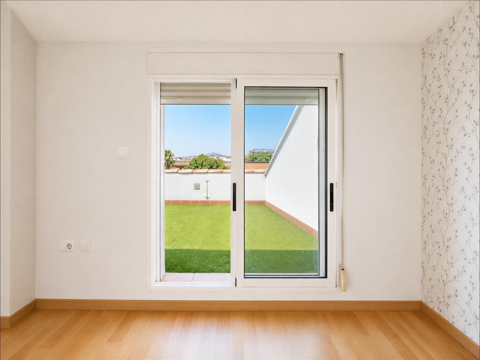 3 quarto Penthouse para arrendar em Pucol com garagem - 950 € (Ref: 10034078)