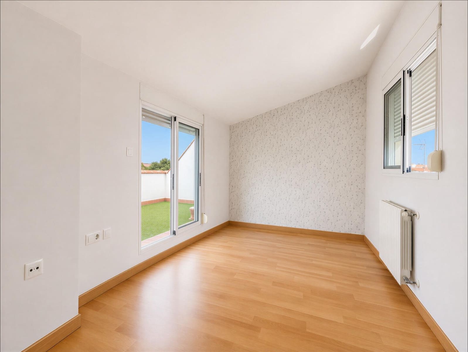 3 quarto Penthouse para arrendar em Pucol com garagem - 950 € (Ref: 10034078)