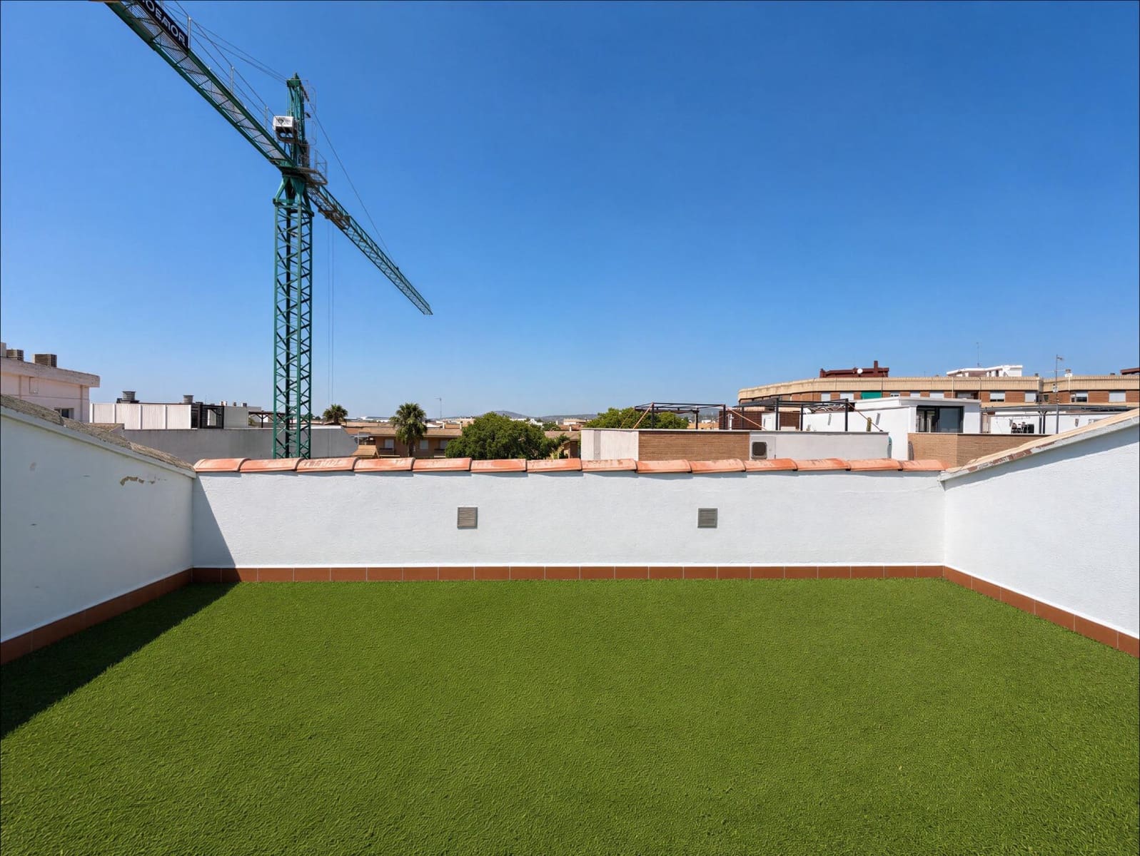 3 quarto Penthouse para arrendar em Pucol com garagem - 950 € (Ref: 10034078)