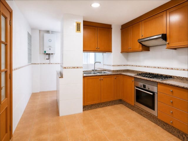 3 soveværelse Penthouse til salg i Burjassot med garage - € 285.000 (Ref: 10044921)
