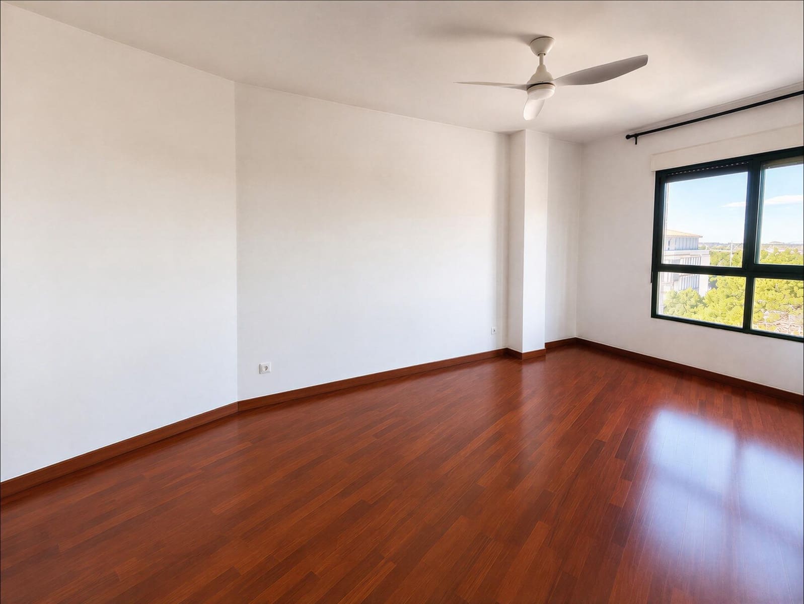 3 soveværelse Penthouse til salg i Burjassot med garage - € 285.000 (Ref: 10044921)