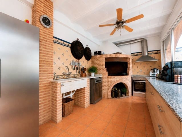 5 soverom Hus til salgs i Puçol med garasje - € 345 000 (Ref: 10044922)