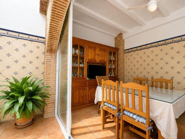 5 soverom Hus til salgs i Puçol med garasje - € 345 000 (Ref: 10044922)