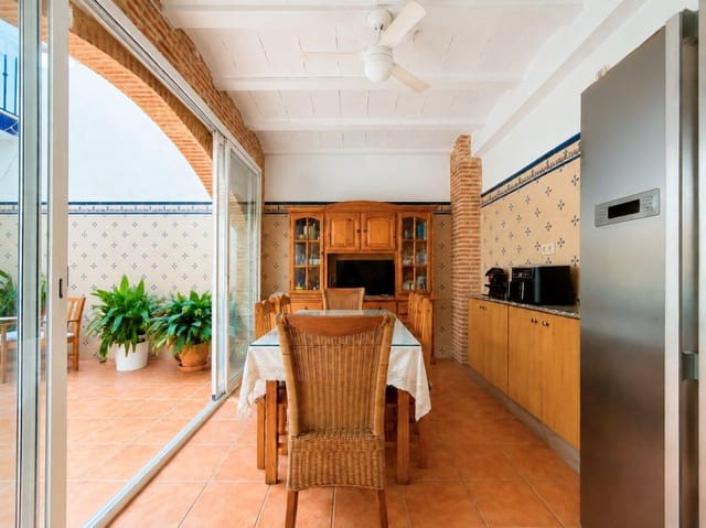 5 soverom Hus til salgs i Puçol med garasje - € 345 000 (Ref: 10044922)
