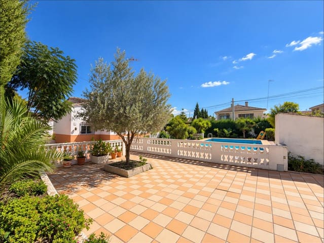 4 quarto Moradia para venda em Llíria com piscina - 230 000 € (Ref: 10078483)