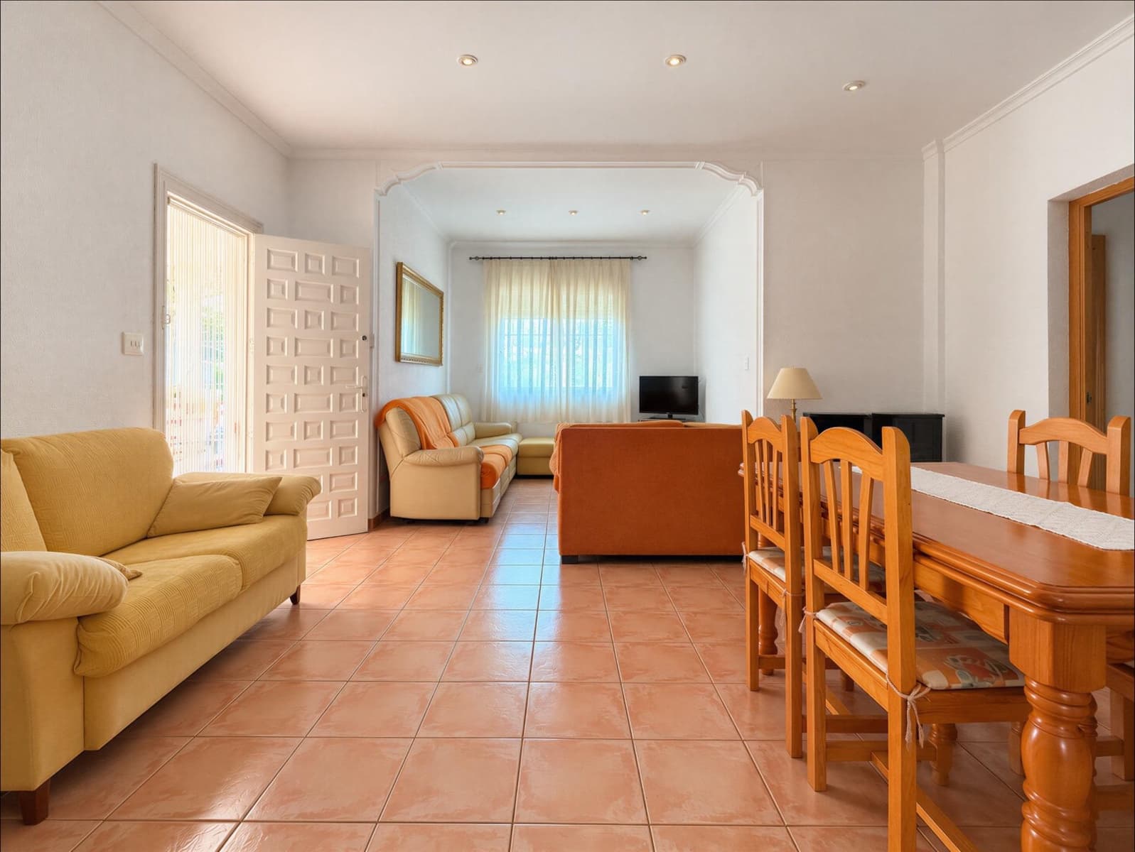 4 quarto Moradia para venda em Lliria com piscina - 230 000 € (Ref: 10078483)